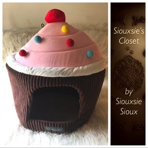 🐶CUPCAKE Doghouse/Dog bed 🐶